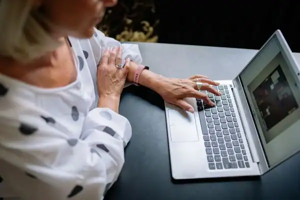 Image of woman attending online mediation Richmond upon Thames services from Barker Mediation